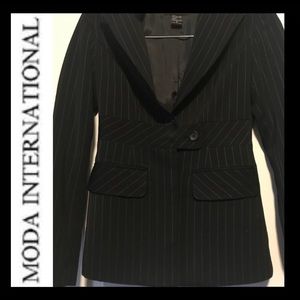 VS Moda International Navy Pinstriped Blazer
